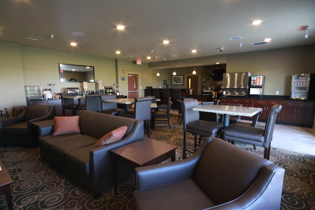 Cobblestone Hotel&suites - Devils Hotel 3*